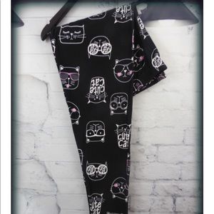Cat bundle in extra curvy leggings